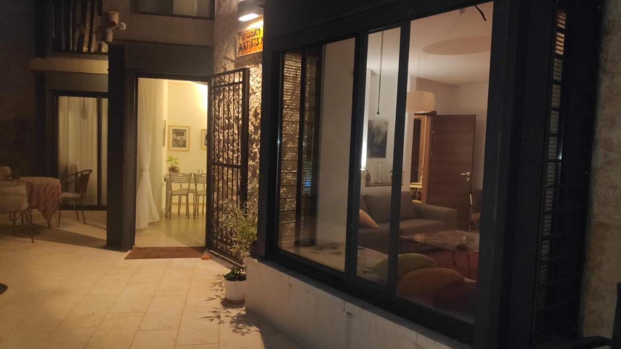 בית האומנים Artist Home Neve Ilan Ngoại thất bức ảnh